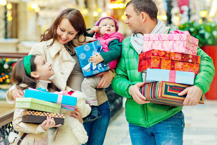 Go for holiday shopping with family